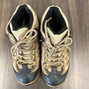 Water resistant ver new mountain boots